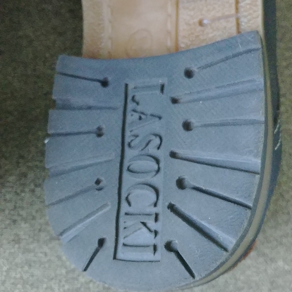 Leather shoes, European size 42/ Canadian 8, Blue color, great condition - Picture 9 of 10